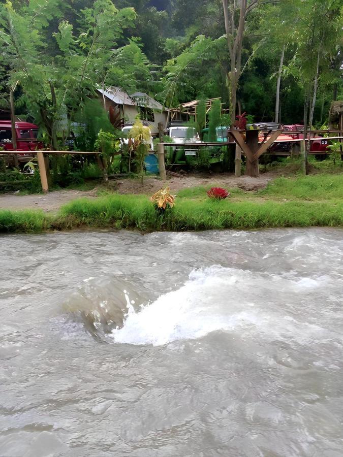 Tapian Asri Camp Hotell Bukittinggi Exteriör bild
